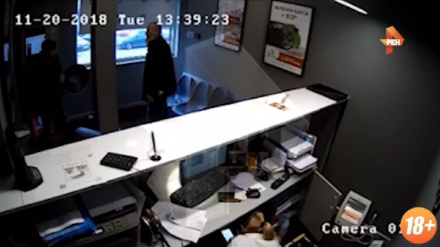 Санкт-Петербургда ғазабланган тожикистонлик икки кишини шафқатсизларча пичоқлади (ВИДЕО)