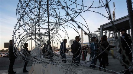 US federal judge rejects Trump's asylum ban for migrants 