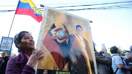 Ex presidente Equador chiede asilo in Belgio