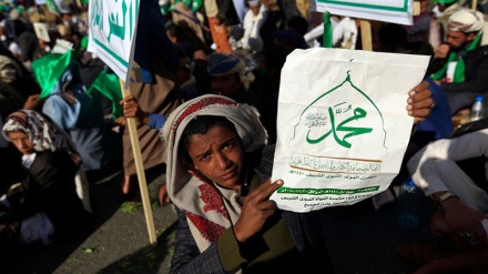 Huge crowds in Yemen celebrate Prophet’s birth and recent military successes — Pledge full liberation