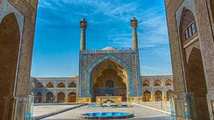 Qatar Airways si espande in Iran: nuovo volo per Isfahan