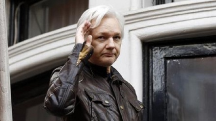 Wikileaks nega incontro Manafort-Assange