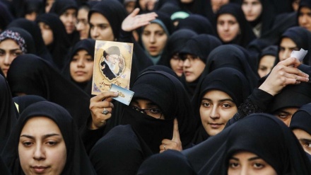 Mahasiswa Iran Gelar Pawai Arbain