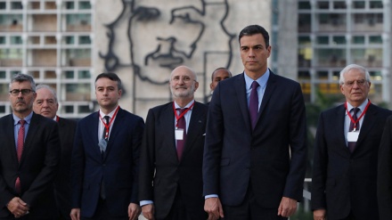 Presidente del Gobierno español rinde honores a José Martí en La Habana