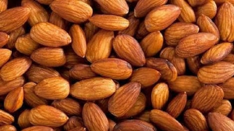 Kacang Almond