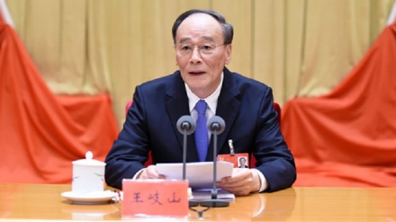 中国就继续奉行单边主义政策对美发出警告