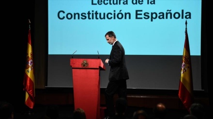 Piden abolición de monarquía en España