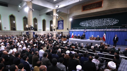 イラン最高指導者が、イスラム団結国際会議の招待客や体制責任者と会談（写真）