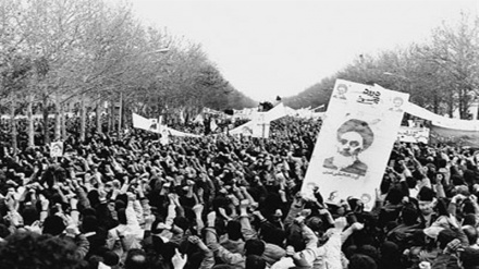 Find out more about the Islamic Revolution (3)