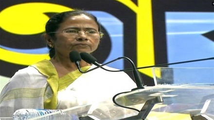 কেন্দ্রীয় সরকার সব নিয়ম ভেঙে ‘অভিন্ন দেওয়ানি বিধি’ চাপিয়ে দিতে চাচ্ছে : মমতা 