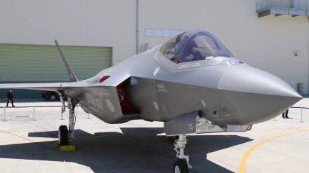 日本が、アメリカ製ステルス戦闘機１００機の購入を新たに計画