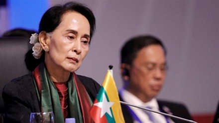 End of days for Suu Kyi’s iconography