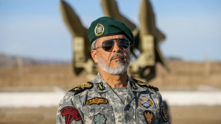 イラン軍副調整官、「アメリカは、イラン恐怖症という手段で、8000億ドルの兵器を売却」