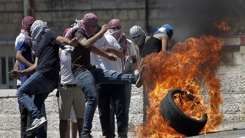 حمله صهیونیست‌ها به دانش‌آموزان فلسطینی در الخلیل