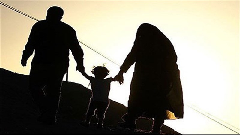 Iranian Family (3)