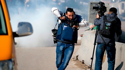 Shtypen protestat e palestinezëve në veri të Kodsit