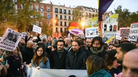 Podemos encabeza protestas por escándalo de hipotecas de TS español