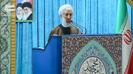 Хатиби намози ҷумъаи Теҳрон: Муқовимати Яман бар мутаҷовизон пирӯз хоҳад шуд

