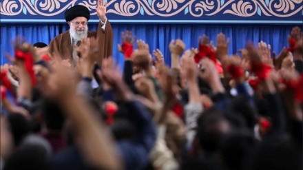 Инқилоб Раҳбари: Эроннинг тараққиёти АҚШ қудратини пасайганлигининг белгисидир 