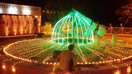 پاکستان کښې هم د میلاد جشن ونمانځل شو