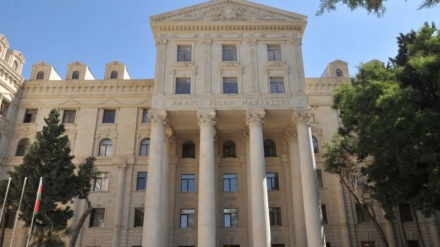 Bakü'dan Fransa'ya Karabağ tepkisi