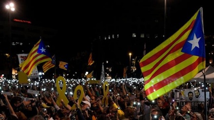 Spain: Strikes in Catalonia against separatist government's social policies