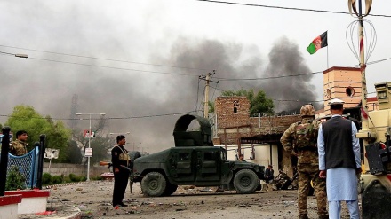 アフガンで、自爆テロにより数十人が死傷　（動画）