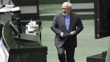 Zarif: Nükleer Anlaşma, ABD'yi izole etti