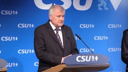 Zbutet Seehofer. Sprapset në qëndrimet anti-islamike