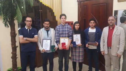ウズベキスタンでの学生数学オリンピックでイラン人大学生が活躍