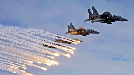 アメリカ主導連合軍の戦闘機が、シリア東部を爆撃