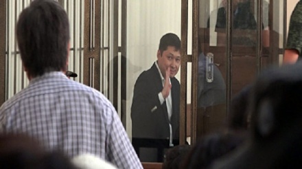 Қирғизистоннинг собиқ бош вазири Сапар Исақовнинг ҳибсда ушланиши муддати узайтирилди