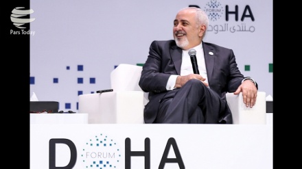 Zərif dınyo və məntəğədə bıə Amerkə siyasətonku tənğidış kardə.