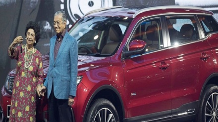 Proton Luncurkan Mobil SUV X70