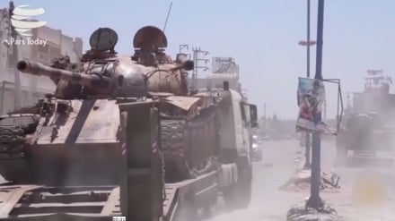 Ejército sirio iza su bandera en Manbij