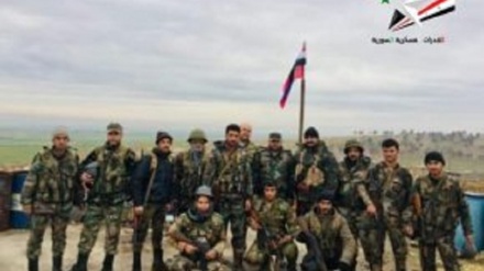 Siriýanyň goşun güýçleri Manbij şäherine girip bu ýurdyň baýdagyny dikeltdiler