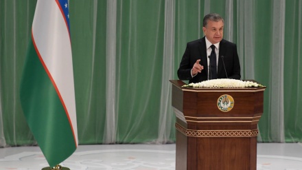 Мирзиёев Конституция байрамида нималар ҳақида гапирди?