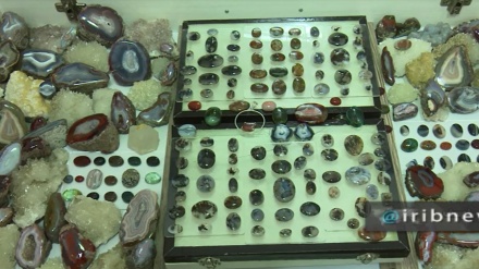 Khusf, Ladang Batu Berharga (3)