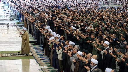 Shalat Jumat di Tehran, 21 Desember 2018