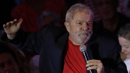 Brasile, Lula: 'Bolsonaro é un fascista che non pensa al popolo e ai poveri' 
