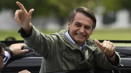 Bolsonaro busca oficializar posesión de armas para brasileños