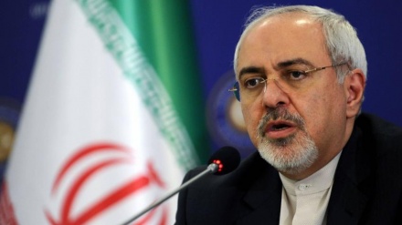 イラン外相、フランス政府高官に「国民の抗議に平和的な対処を望む」