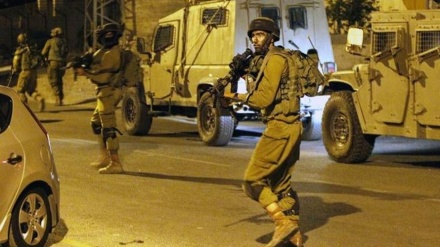 Siyonist askerler Batı Şeria'da Filistinli çocuklara saldırdı