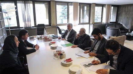 Dyanshmëria e politikës evropiane për të drejtat e njeriut me mbështetjen e grupit terrorist MEK