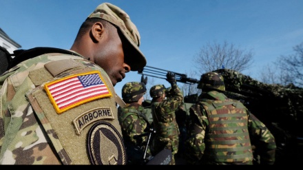 美军驻阿富汗军事基地遭火箭弹袭击