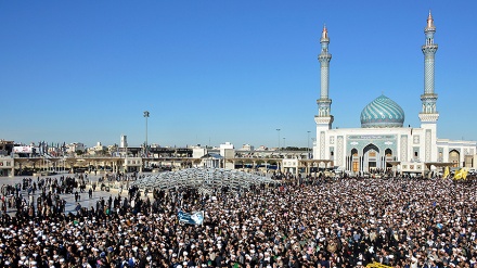 Pemakaman Jenazah Ayatullah Hashemi Shahroudi