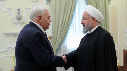 Fotos: Presidente de Parlamento de Azerbaiyán se reúne en Teherán con Rohani