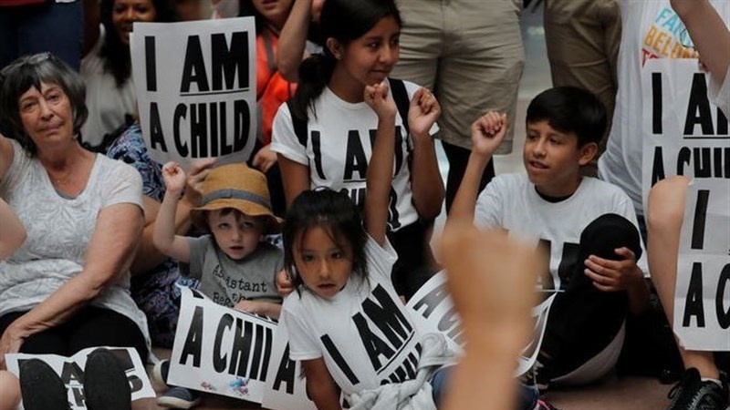 グアテマラ人移民の子ども２名の死をめぐる米大統領の主張を否定