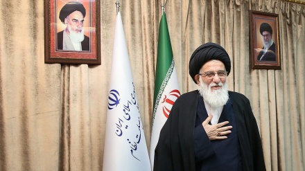 イラン公益評議会議長が死去