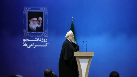 prezdent Həsən Ruhani Semnan ostani tələbəon miyono